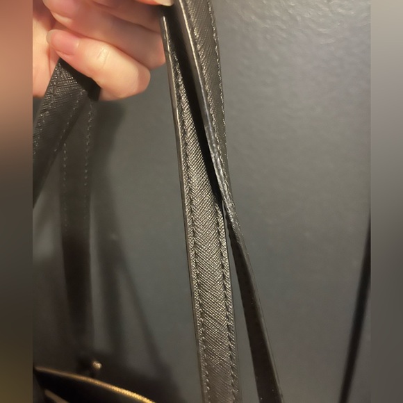 Charlotte Small Saffiano Leather Top-Zip Tote Bag - Picture 4 of 5